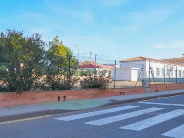 Terreno en calle Granada