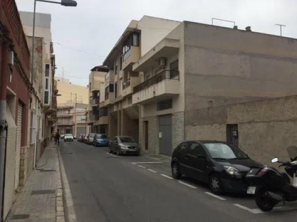 Terreno en calle Juan Sebastian Elcano