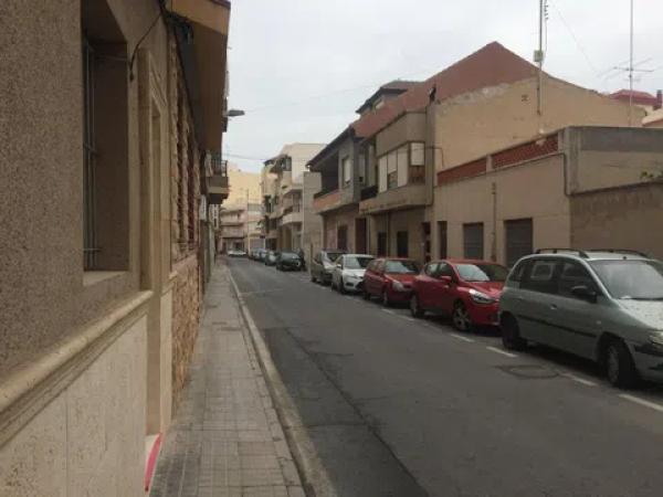 Terreno en calle Juan Sebastian Elcano