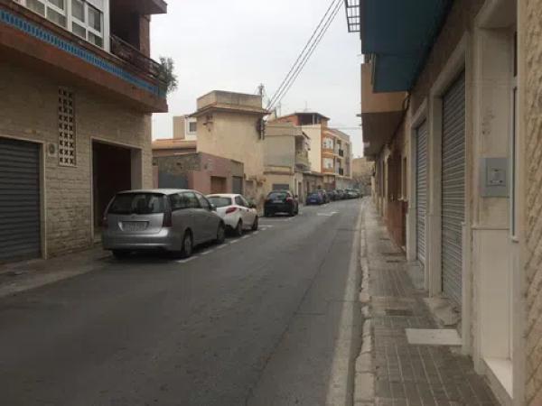 Terreno en calle Juan Sebastian Elcano