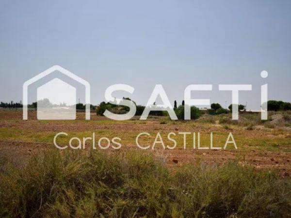 Terreno en avenida Pescados