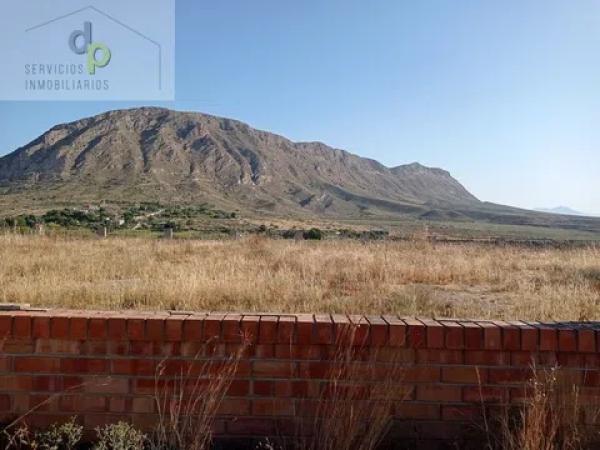 Terreno en calle de la Torre s/n