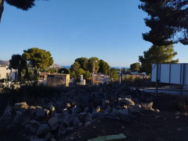 Terreno en calle Trujillo