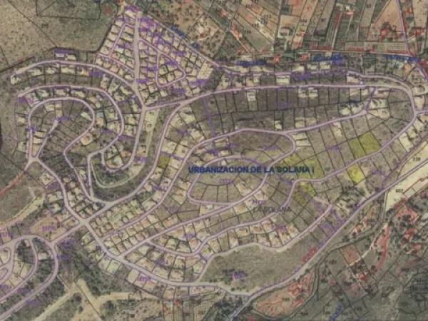 Terreno en calle Riu Girona