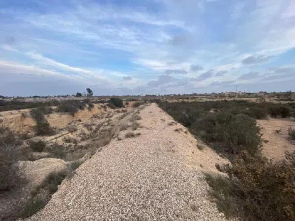 Terreno en camino de Matola