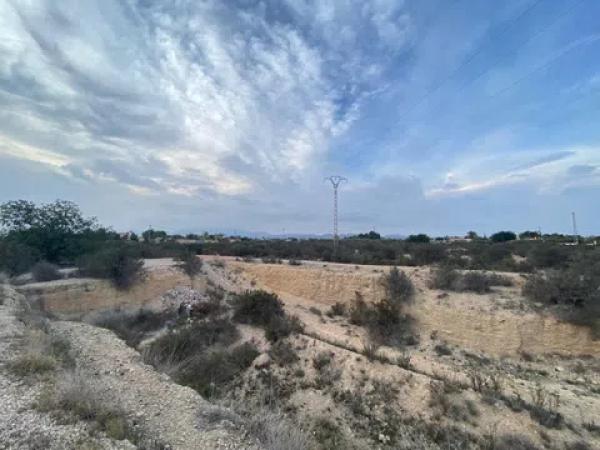 Terreno en camino de Matola