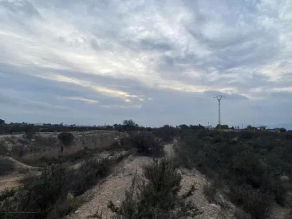 Terreno en camino de Matola