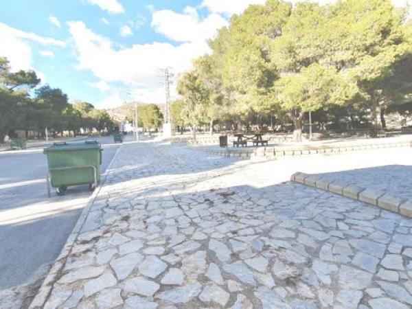 Terreno en avenida de la Ermita