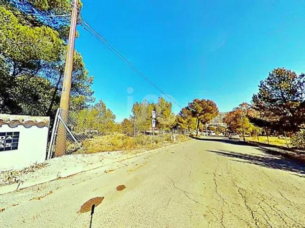 Terreno en avenida los Chopos, 41 -35