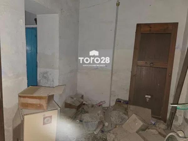 Terreno en calle Pegaso