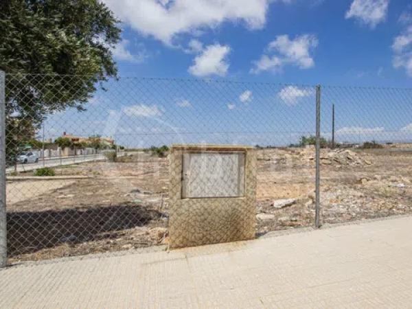 Terreno en Los Montesinos