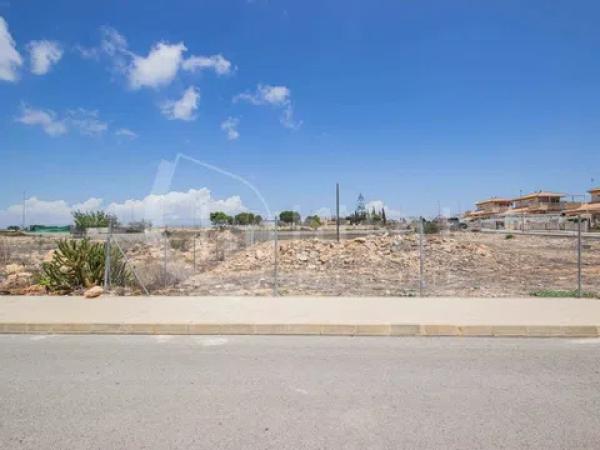 Terreno en Los Montesinos