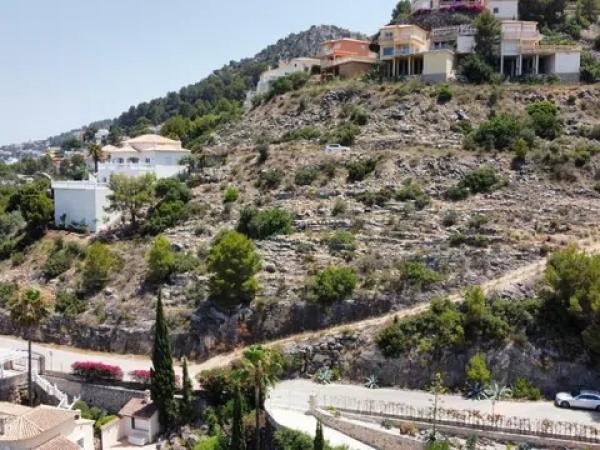 Terreno en plaza La sella
