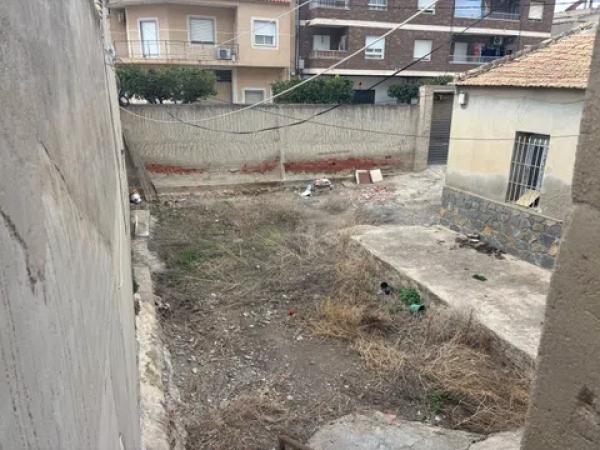 Terreno en calle Pascual Martínez, 90