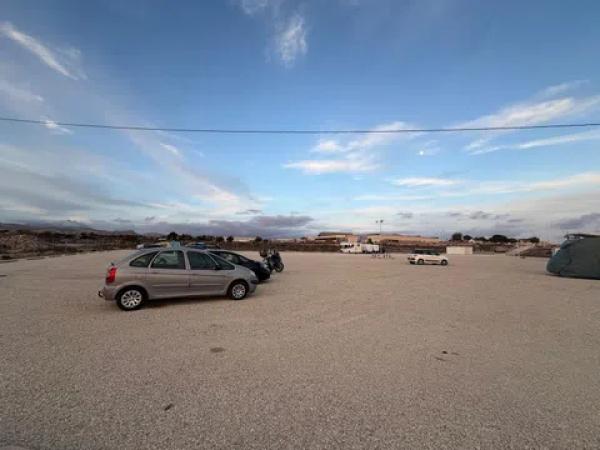 Terreno en calle Alicante, 1