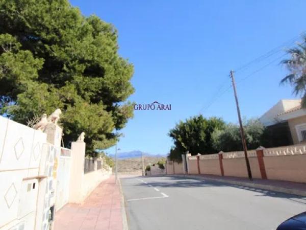 Terreno en calle Benacantil