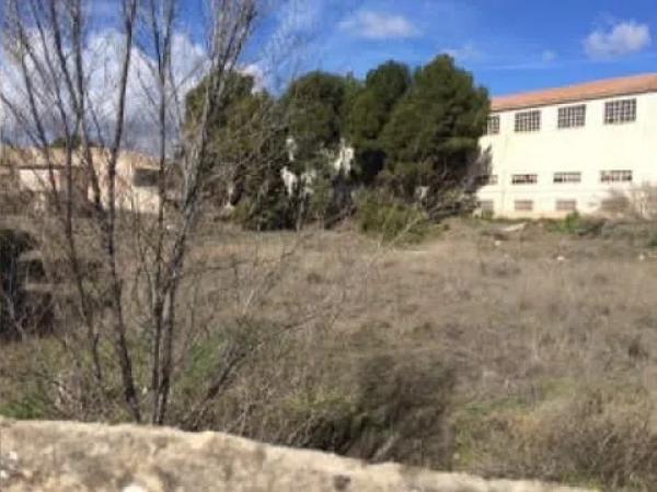 Terreno en avenida de Juan Carlos i