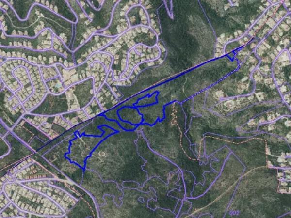 Terreno en calle Costera Negra