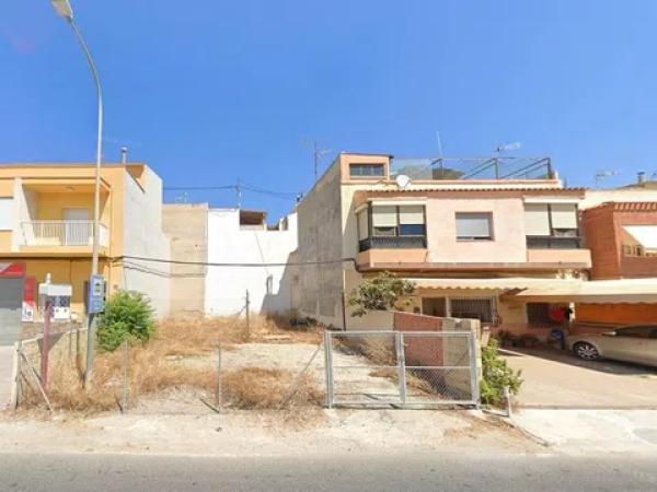 Terreno en avenida de Finestrat, 15