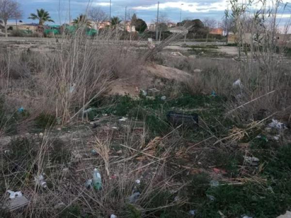 Terreno en calle Salvador i Vicente Pérez Lledó s/n