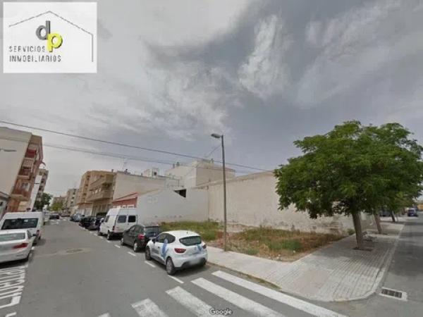 Terreno en calle Libertad, 105