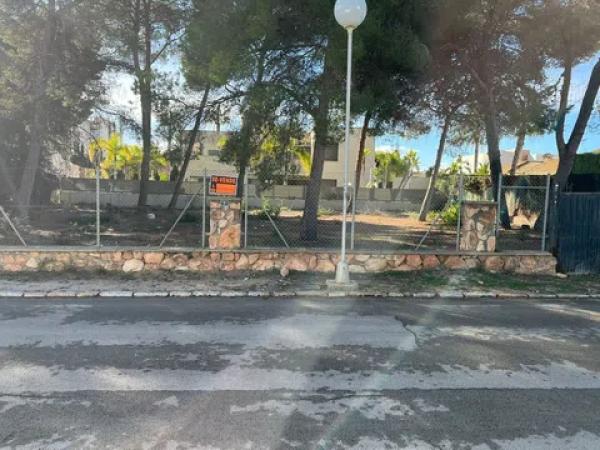 Terreno en calle de Rosalía de Castro, 41 c