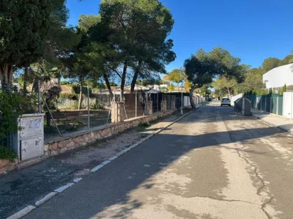 Terreno en calle de Rosalía de Castro, 41 c
