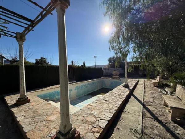 Terreno en calle Cine Avenida, 3