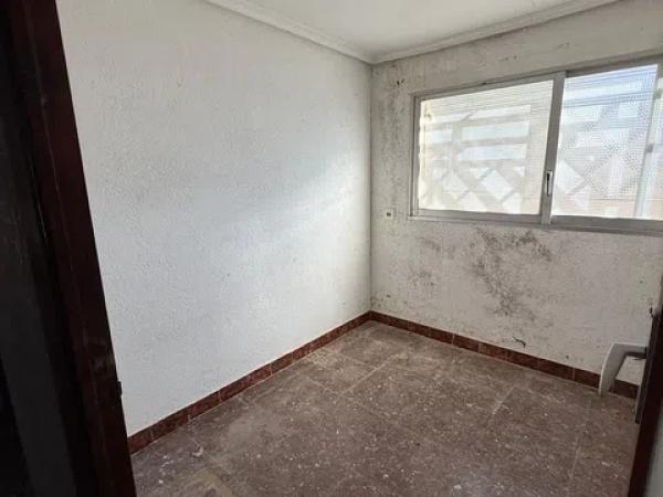 Terreno en calle Cine Avenida, 3