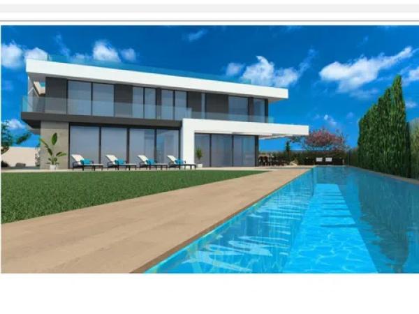 Terreno en calle Geraneos