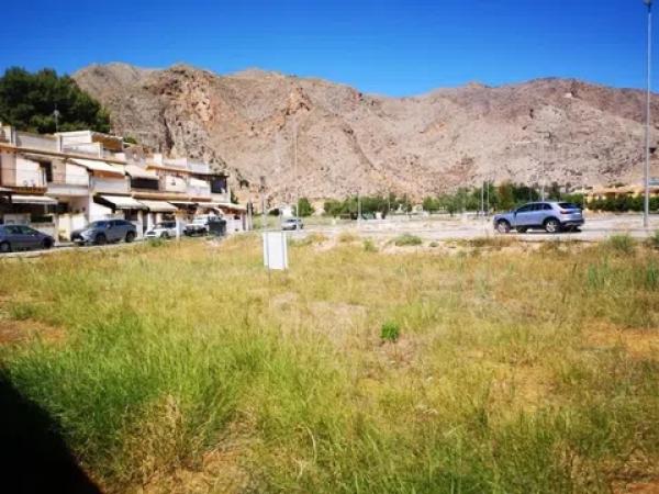 Terreno en calle Grecia, 7