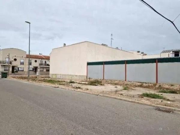 Terreno en calle Juan Carlos i