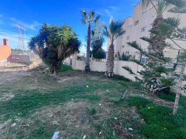 Terreno en calle la Rafaela, 13