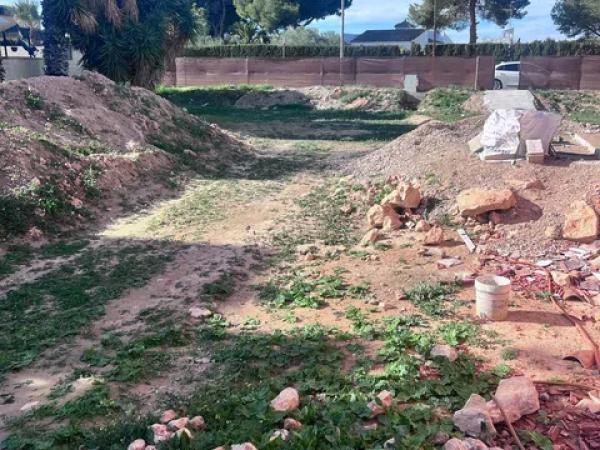 Terreno en calle la Rafaela, 13