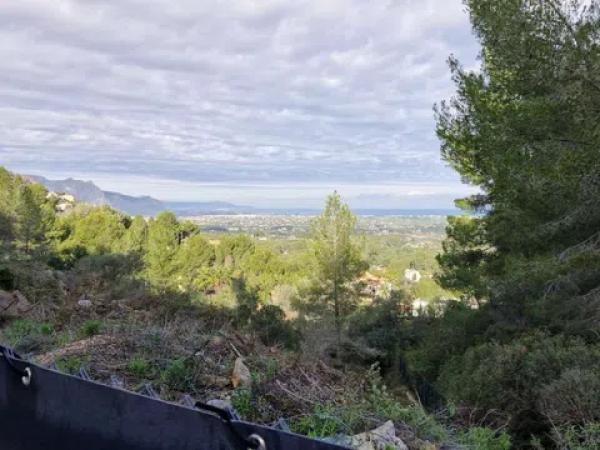 Terreno en avenida de l'Alcoià