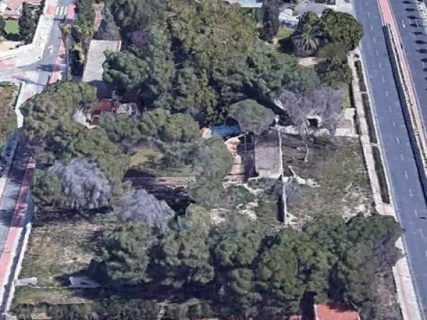 Terreno en avenida de Dénia, 131