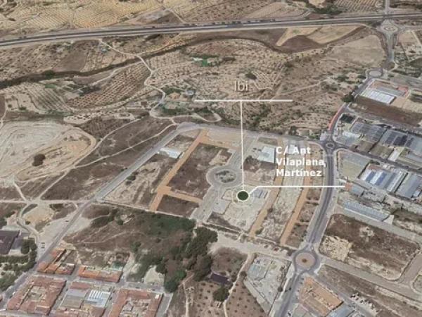 Terreno en avenida Antonio Vilaplana Martinez
