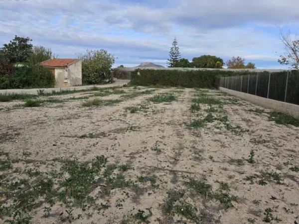 Terreno en calle Jaume Ii