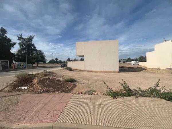 Terreno en calle Concejala Trinidad Saura, 4 .28