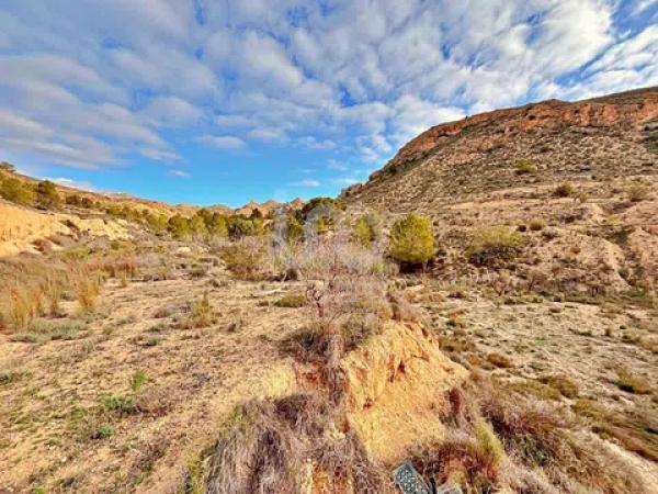Terreno en avenida Verge de la Pau, 44 -60