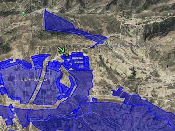 Terreno en Urbanización el Sabinar