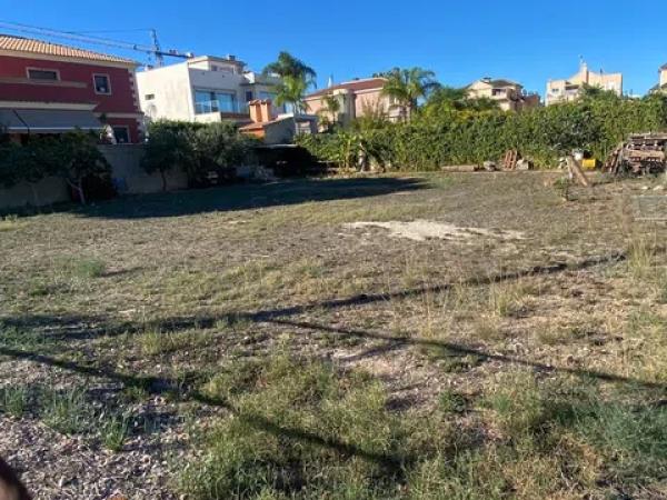Terreno en Urbanización Zenia Ii, 18