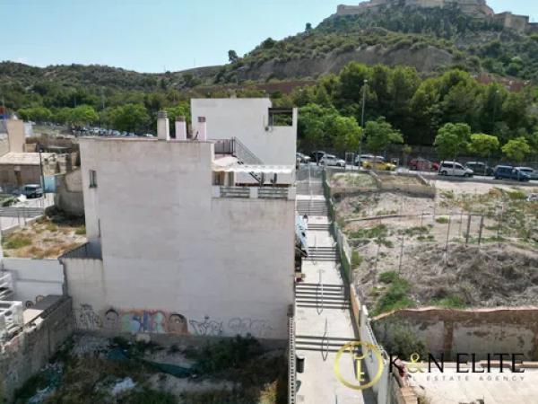 Terreno en calle Peligros, 9