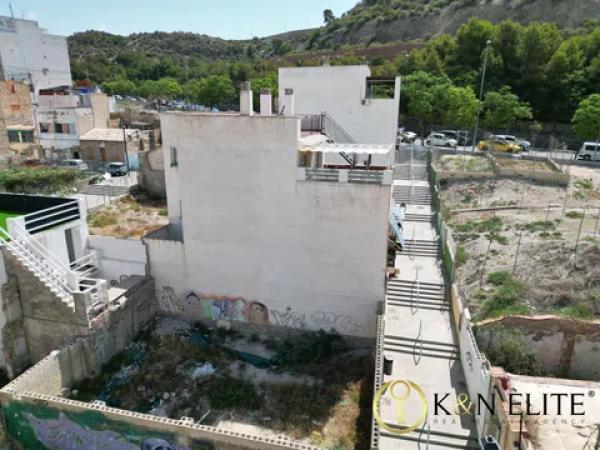 Terreno en calle Peligros, 9