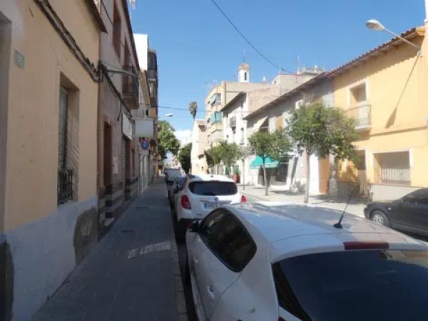 Terreno en Castelar, 16