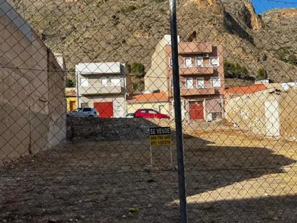 Terreno en calle Mayor, 47