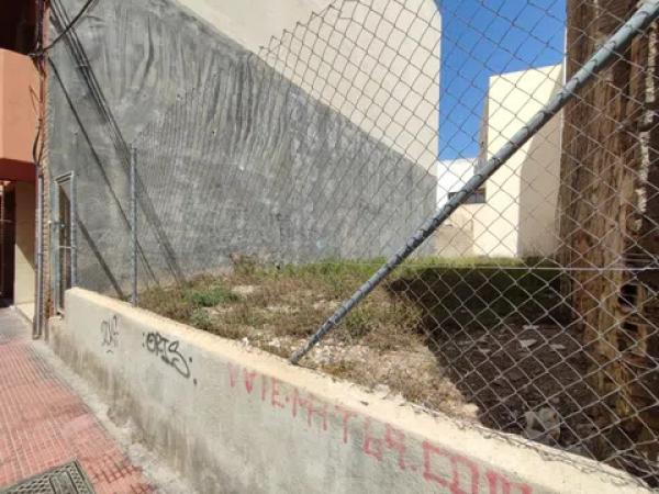 Terreno en calle Diagonal