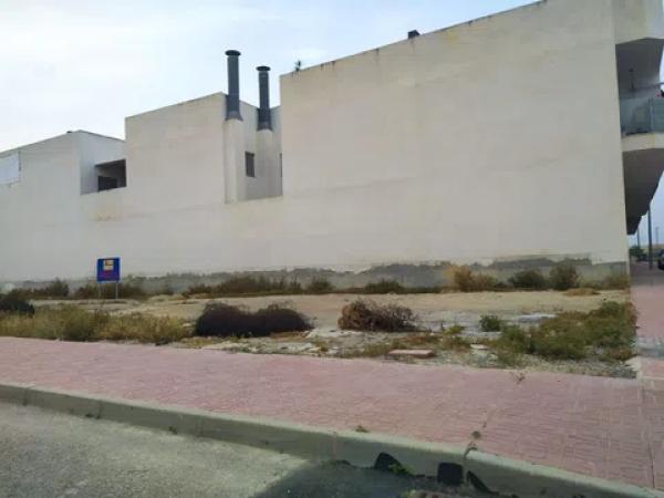 Terreno en calle Juan Carlos I, 14