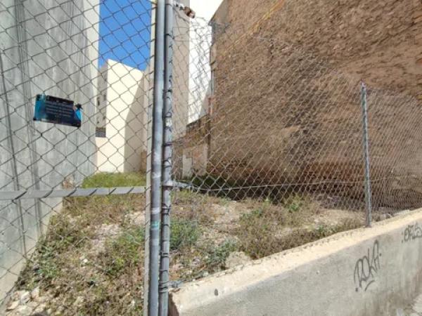 Terreno en calle Diagonal