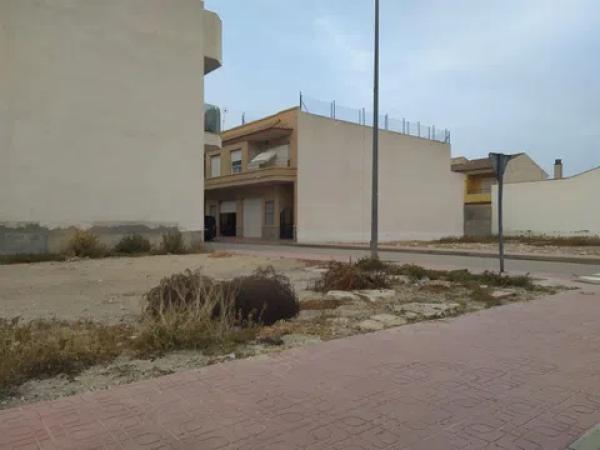 Terreno en calle Juan Carlos I, 14